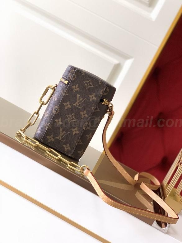 Louis Vuitton Handbags 129